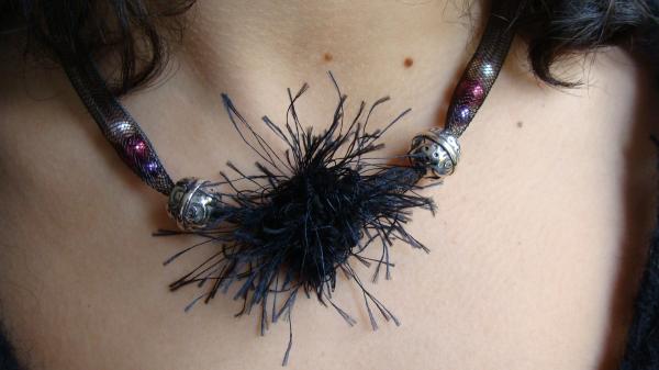 collection 2009 collier "plume"
